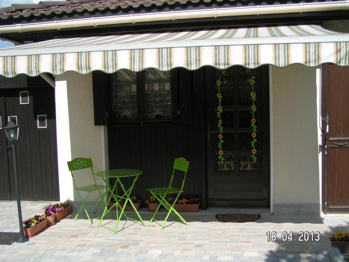 Les Champs Dores Noyarey Екстер'єр фото